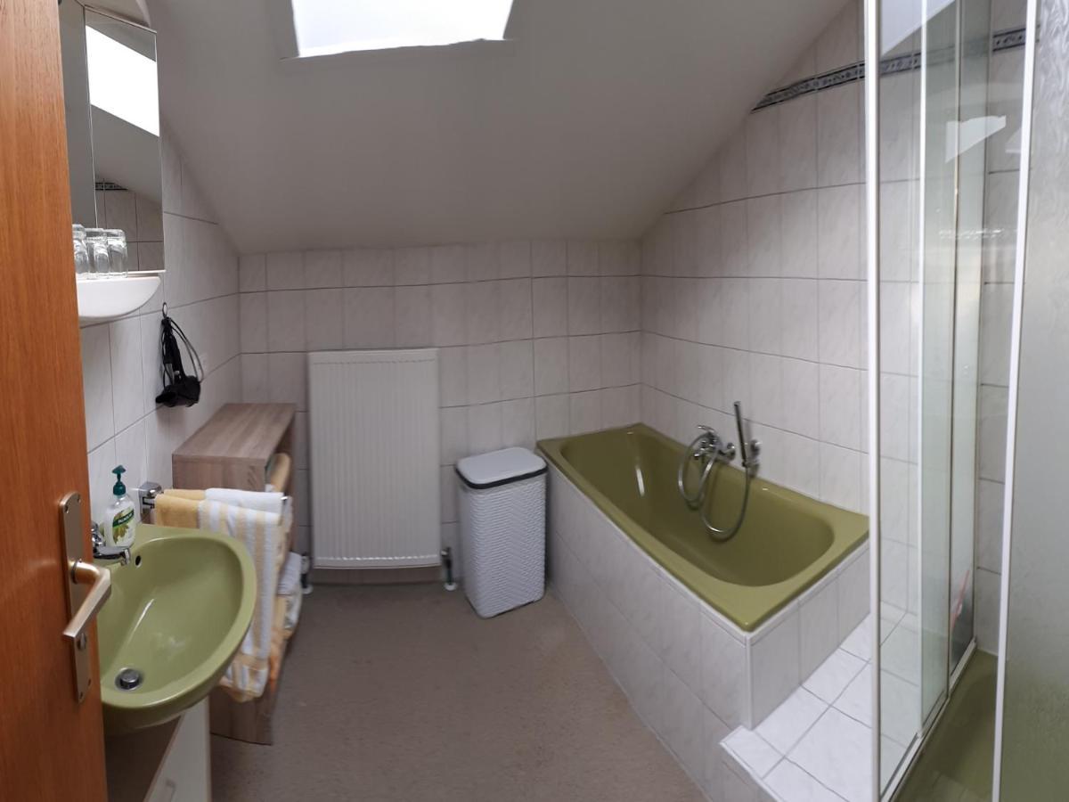 Ferienwohnung Rutz Inkl. Chiemgaukarte โรพอลดิง ภายนอก รูปภาพ